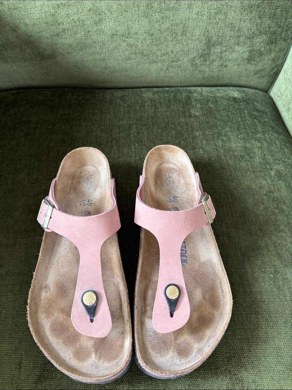 Birkenstock Gizeh Leather Pink Sandals